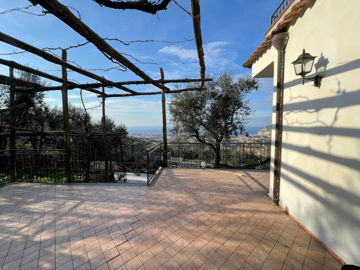 Sky View Villa بيانو دي سورينتو المظهر الخارجي الصورة